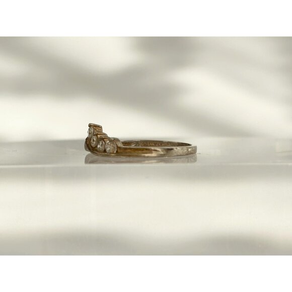 Stackable Chevron | V Shaped CZ 925 Sterling Silver Vintage Ring - sz 6.75 - Picture 3 of 11